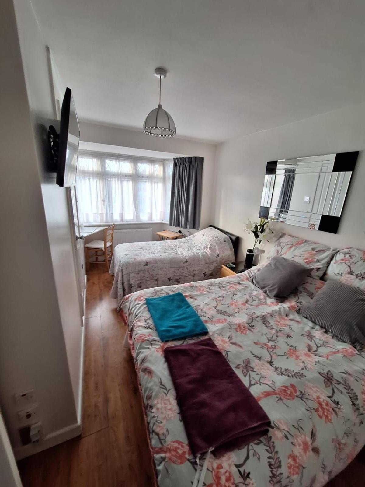 Harrow B & B Dış mekan fotoğraf