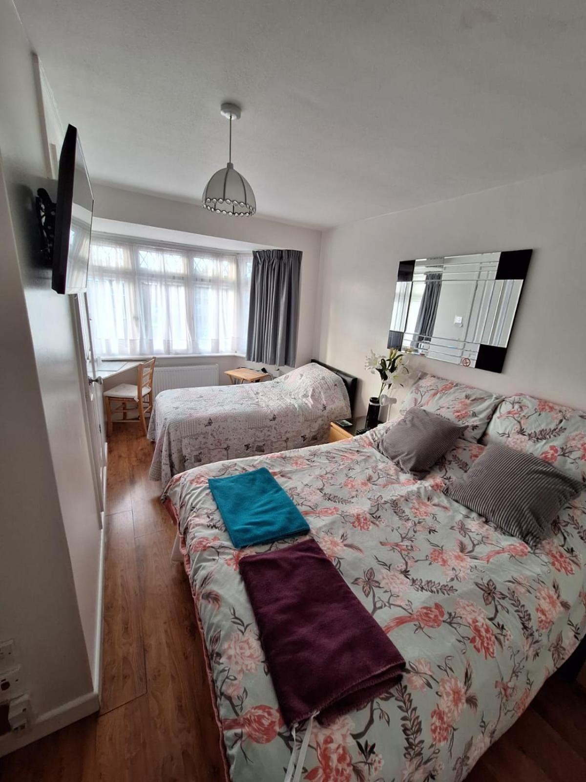 Harrow B & B Dış mekan fotoğraf