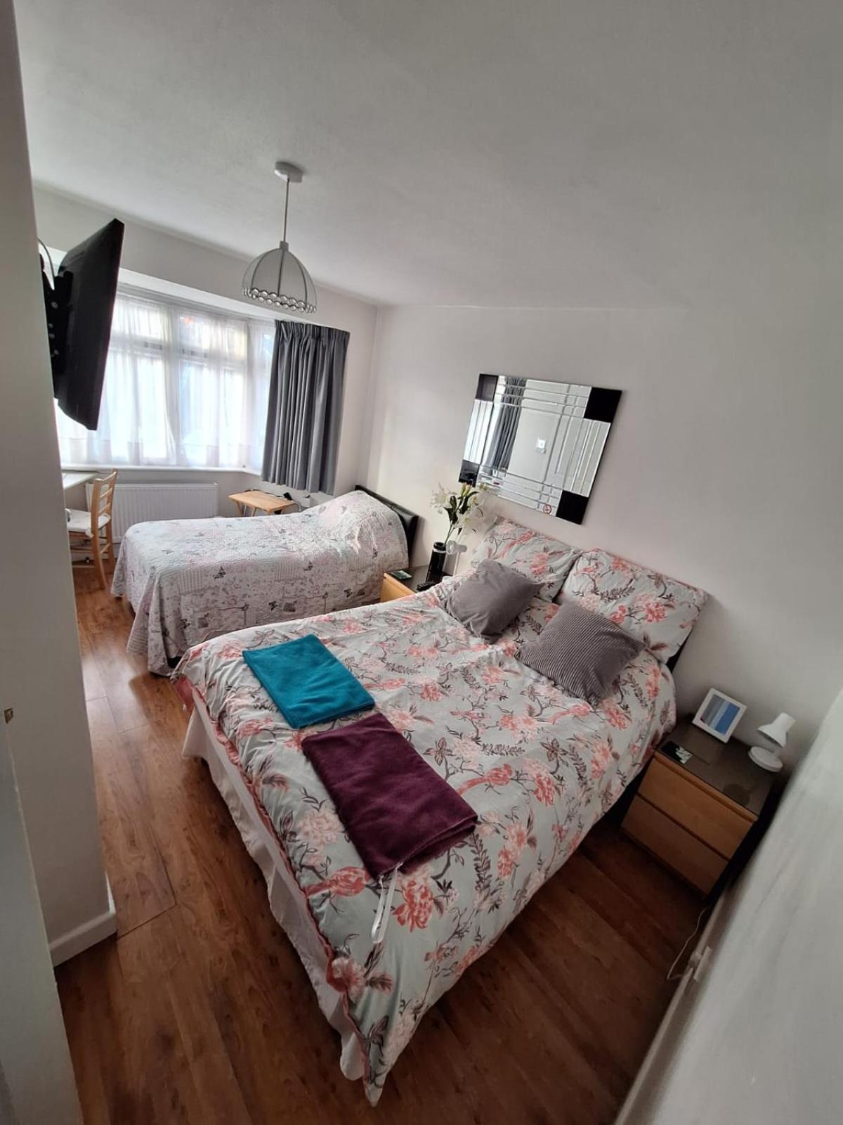 Harrow B & B Dış mekan fotoğraf