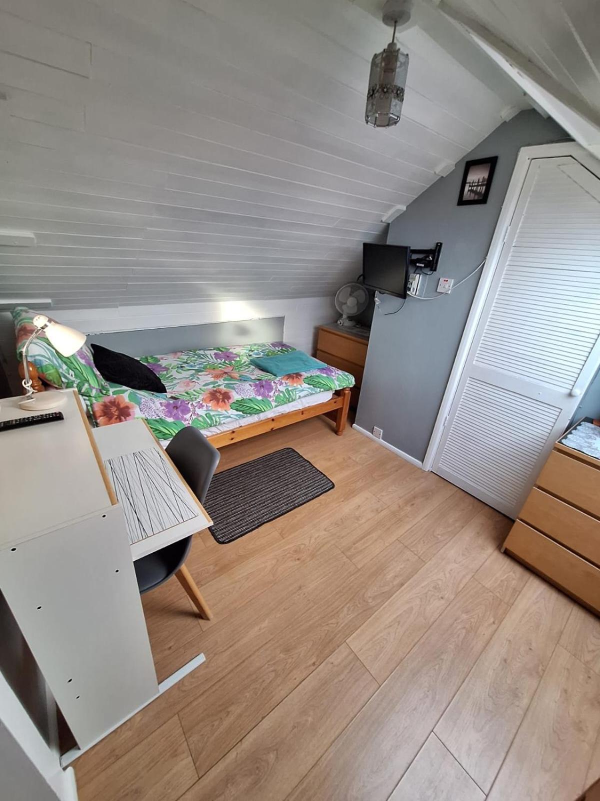Harrow B & B Dış mekan fotoğraf