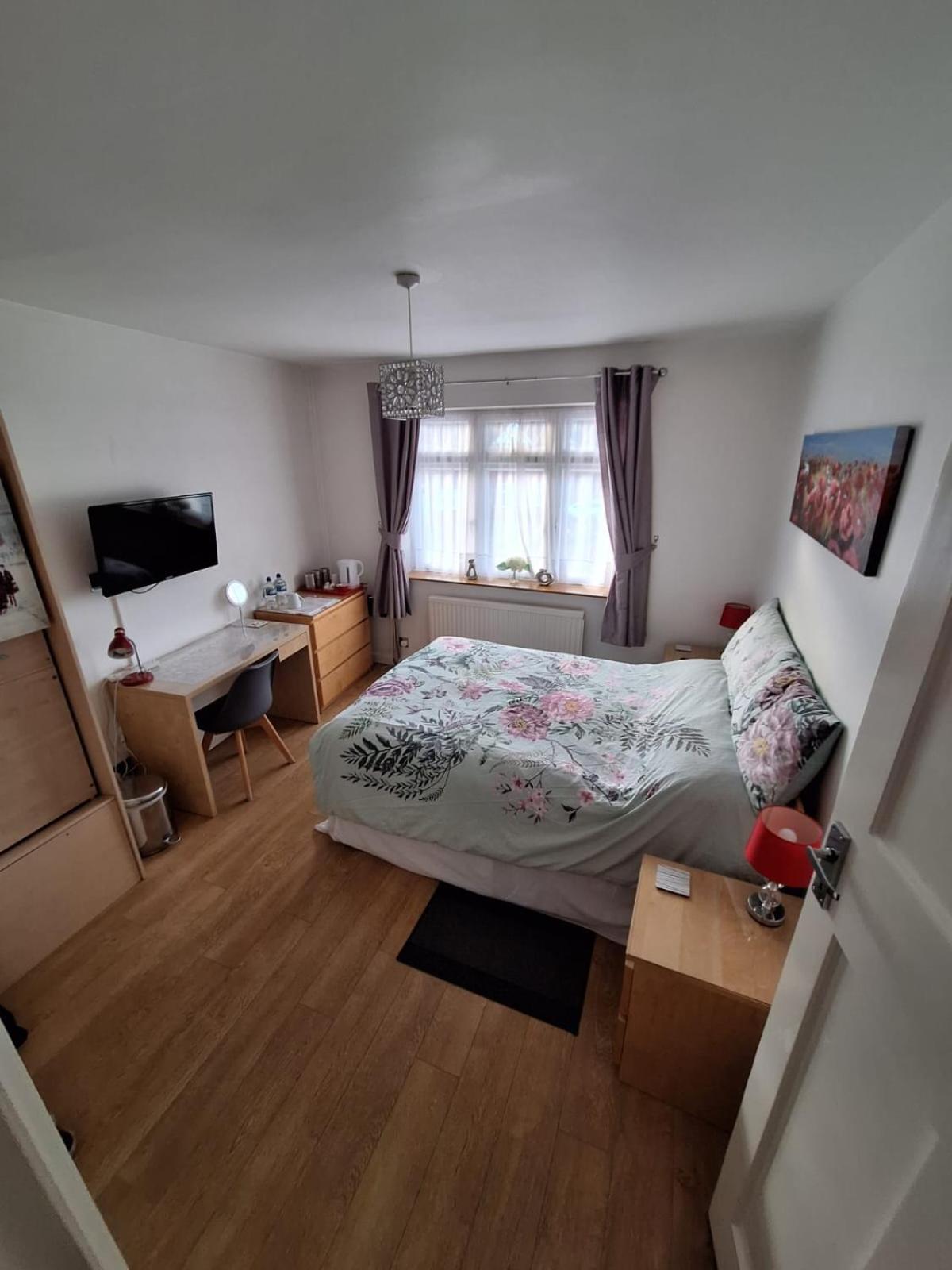 Harrow B & B Dış mekan fotoğraf